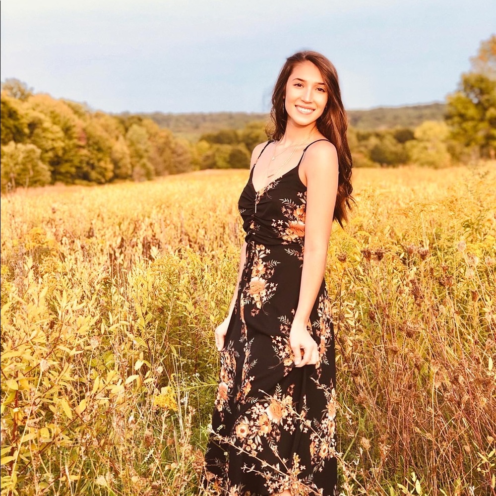 Meet your Posher, Avery